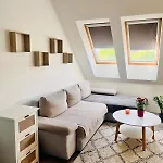 Two-storey Close To Downtown * Γκιόρ