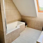Two-storey Close To Downtown * Γκιόρ