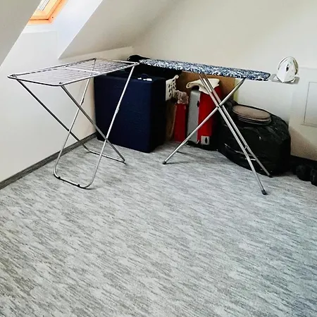 Two-storey Close To Downtown *