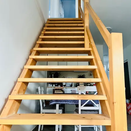 Two-storey Close To Downtown *