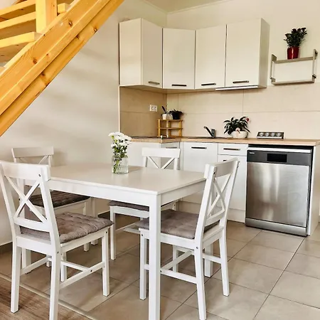 Two-storey Close To Downtown Ráb