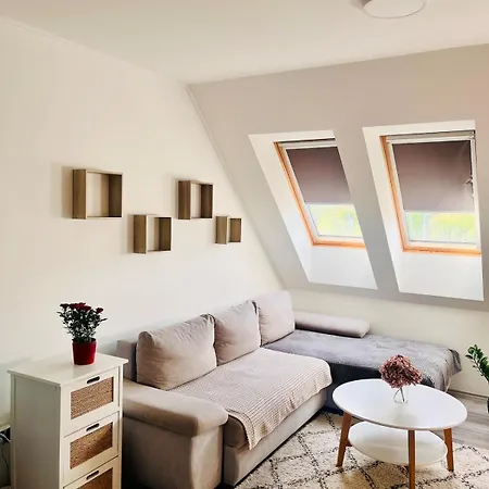 Apartmán Two-storey Close To Downtown