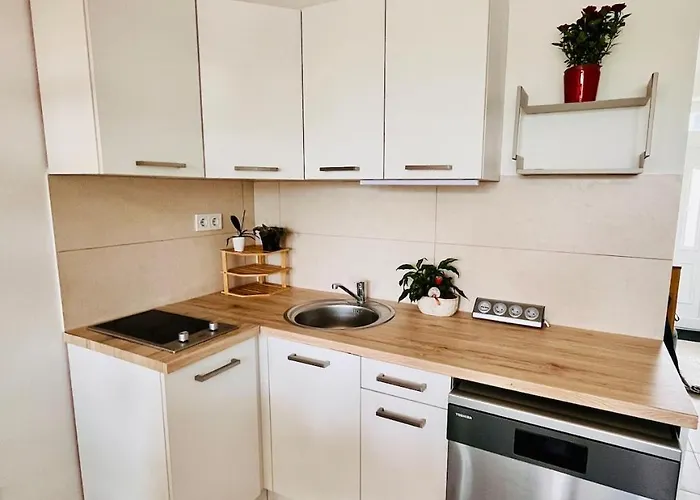 Two-storey Close To Downtown * Győr