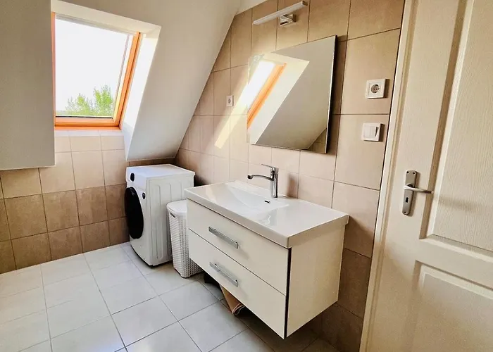 Apartment Two-storey Close To Downtown