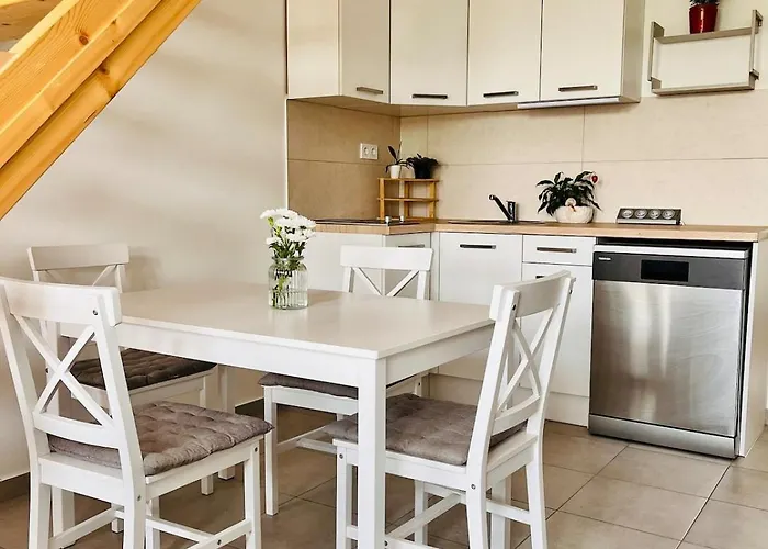 Two-storey Close To Downtown Győr